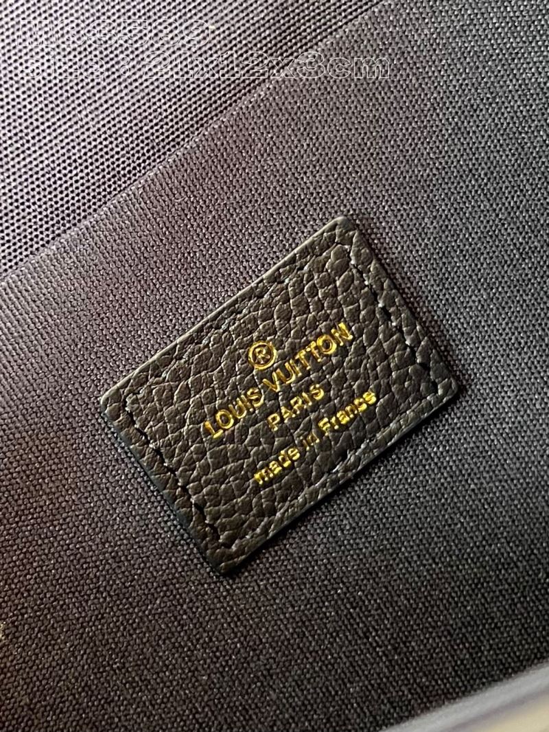 Louis Vuitton Purse